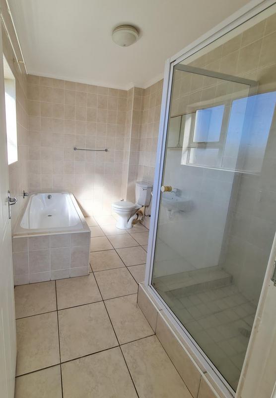 1 Bedroom Property for Sale in Burgundy Estate Western Cape